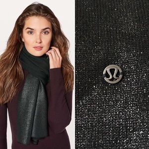New Lululemon All That Shimmer Scarf Black holiday